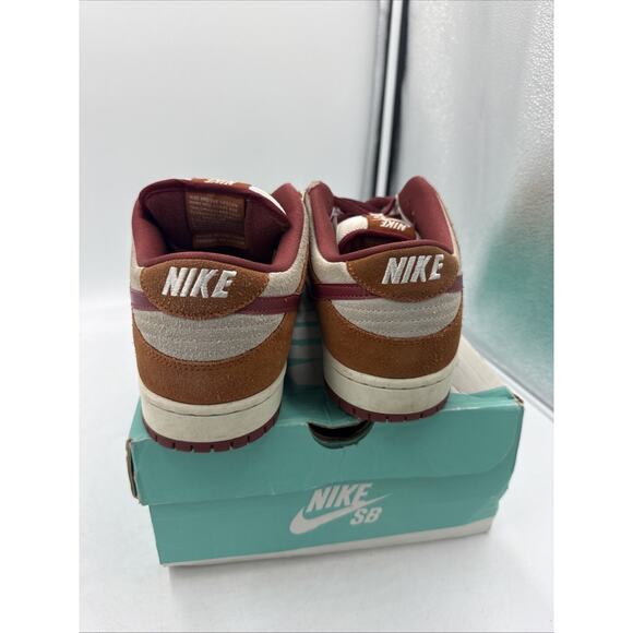Size 10 - Nike Dunk Pro SB Low Dark Russet Cedar - Picture 5 of 9